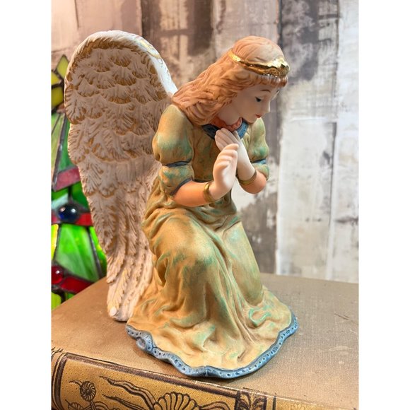 Kirkland Signature Nativity Replacement Figurine Angel from Set #75177 Vintage 1 - Picture 2 of 5